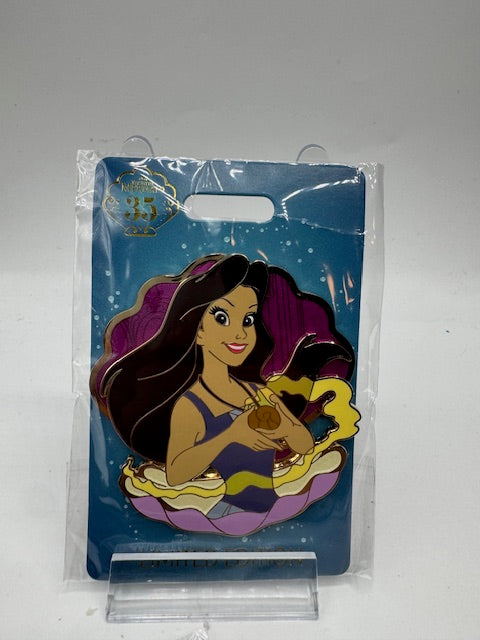 Vanessa WDI Clamshell LE 400 Disney Pin