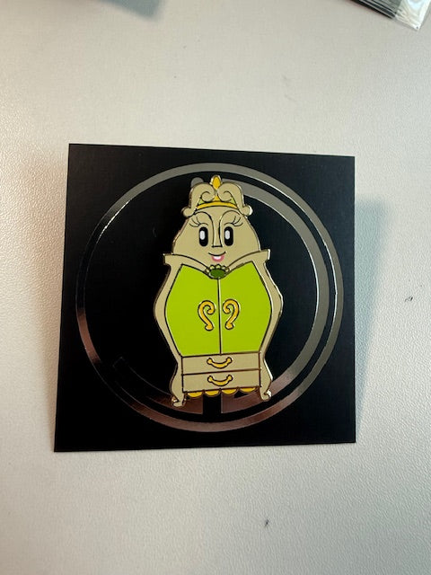 Wardrobe Beauty and the Beast Adorb LE 300 Disney Pin