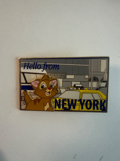 Oliver postcard DSSH LE 300 Disney Pin