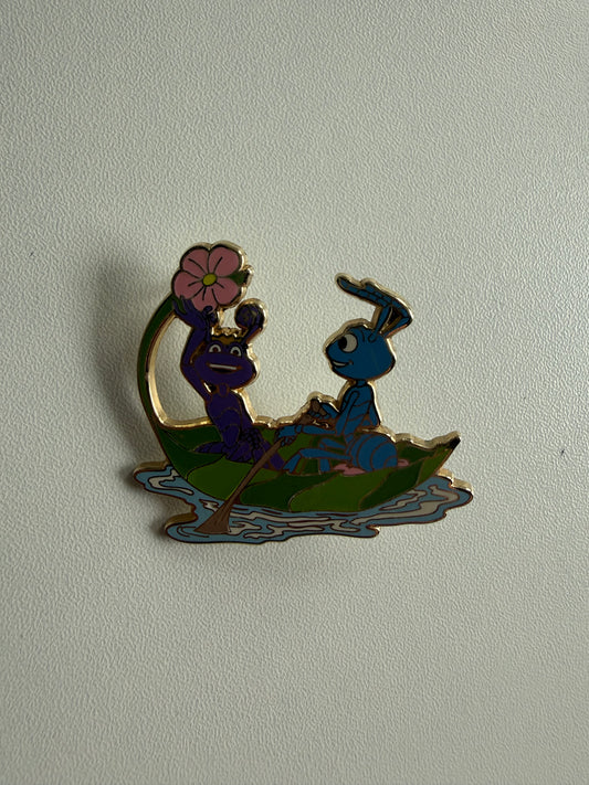 Bugs Life Shopping LE 900 Disney Pin