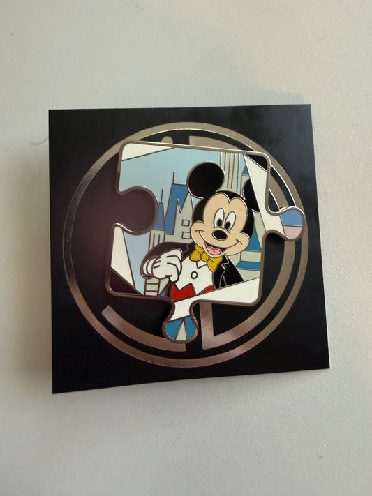 Mickey LE 200 Puzzle Piece UK Disney Pin