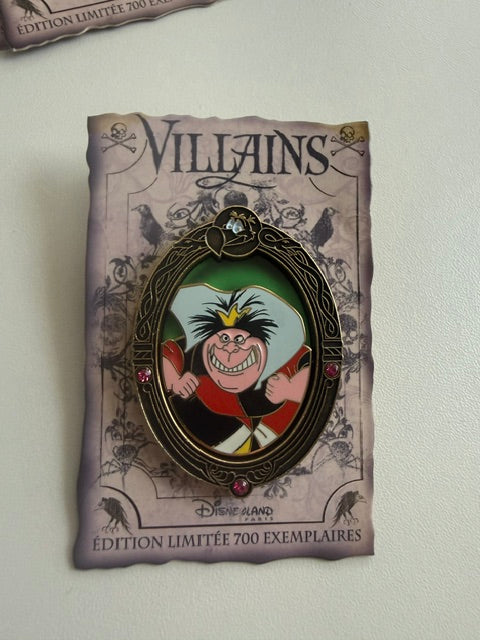 Queen Hearts Paris Villain LE 700 Disney Pin