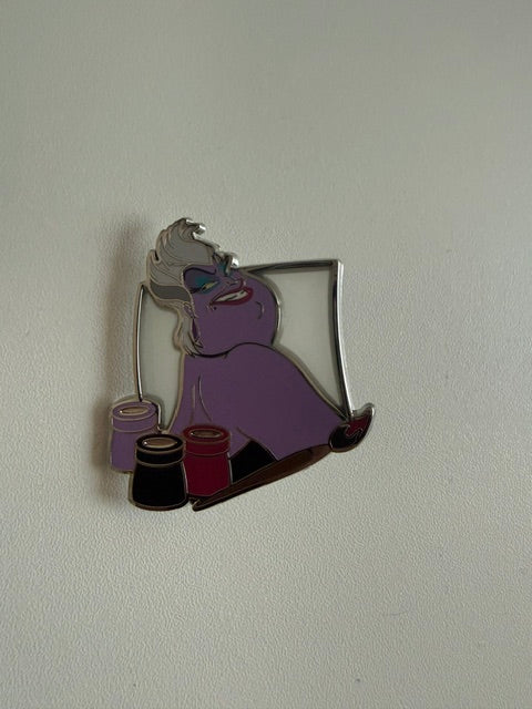 Urusla Brush Magic LR Disney Pin
