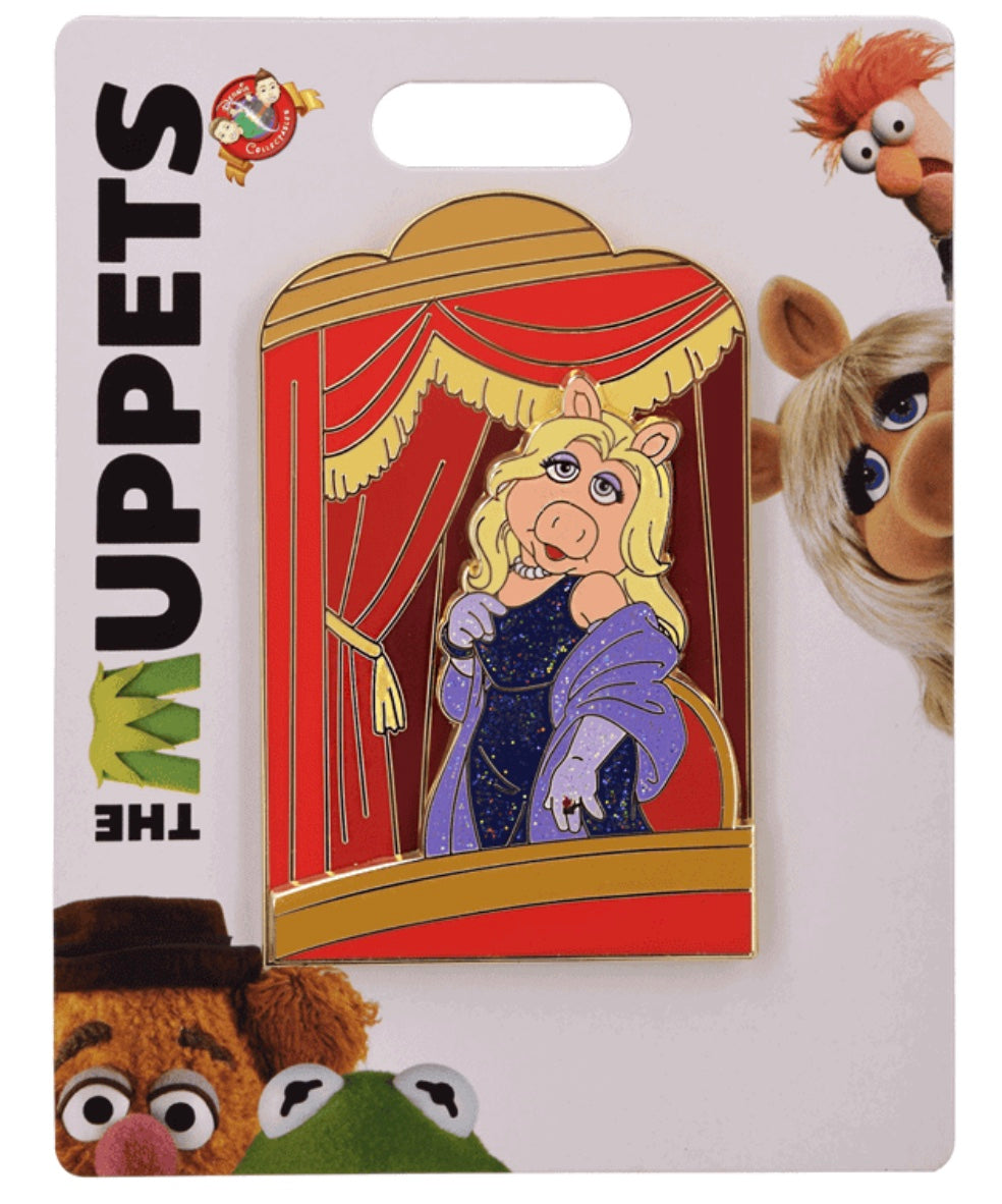 Miss Piggy  Balcony Derwin SE 300 10/21 SHIP