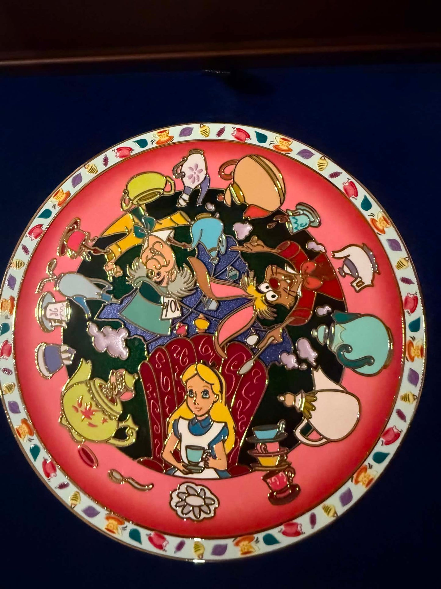 Alice Plate Dining WDI Pin
